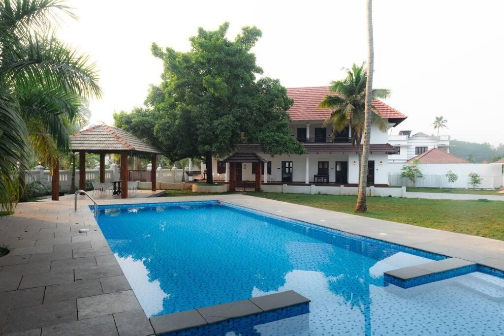 Tamarind Heritage Holiday Home Ангамали Экстерьер фото