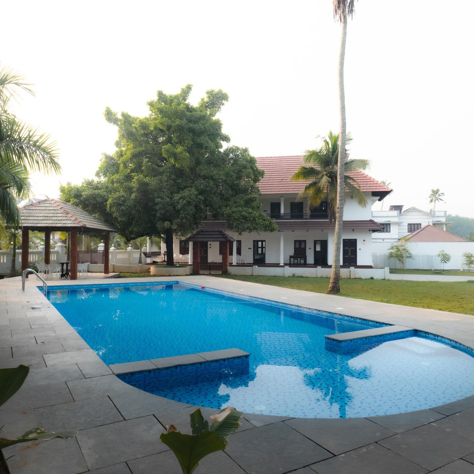 Tamarind Heritage Holiday Home Ангамали Экстерьер фото