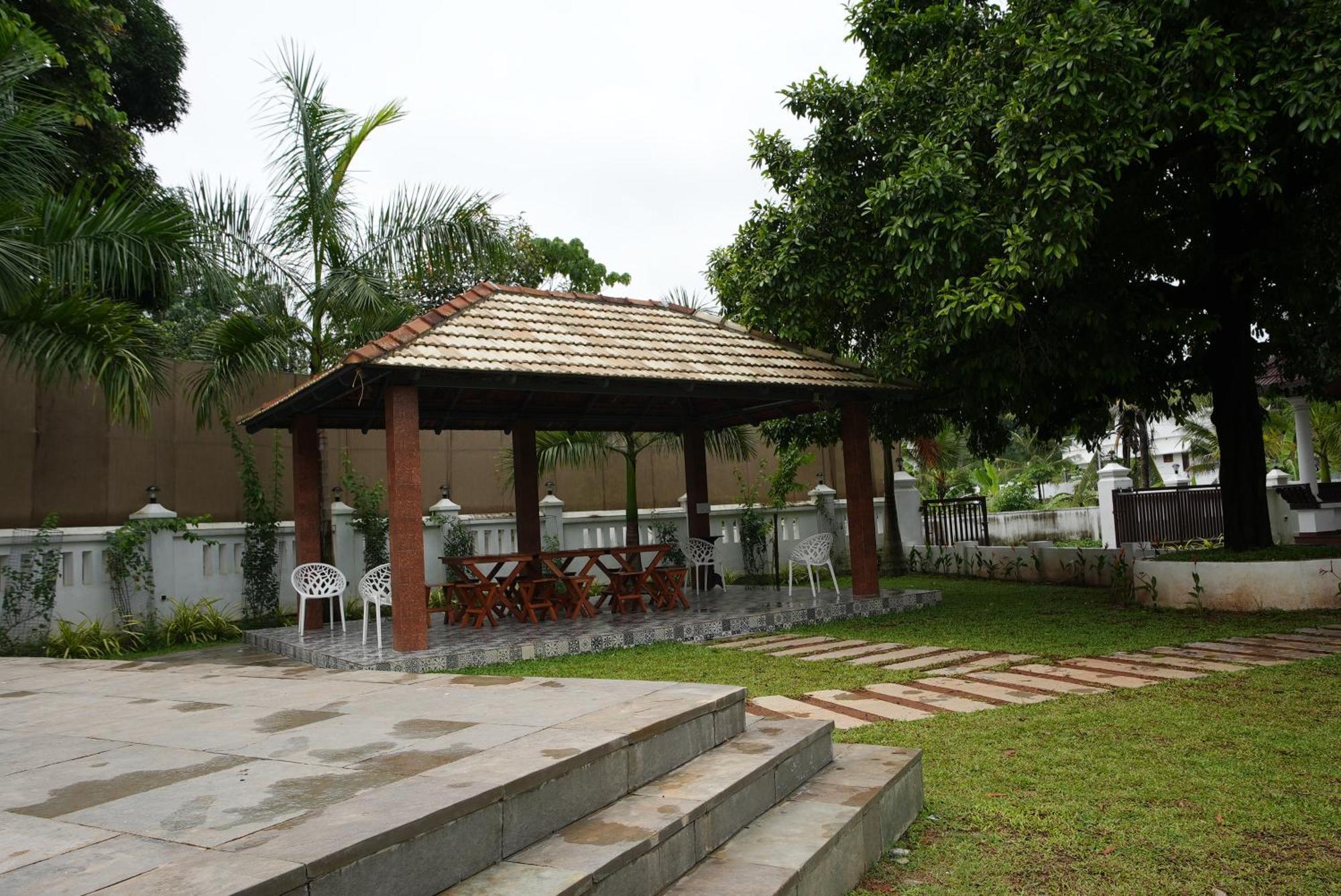 Tamarind Heritage Holiday Home Ангамали Экстерьер фото