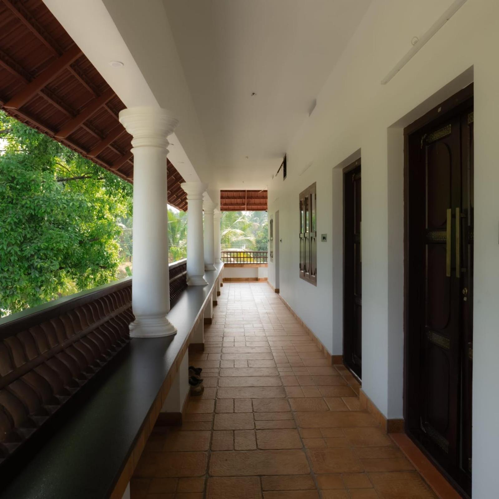 Tamarind Heritage Holiday Home Ангамали Экстерьер фото